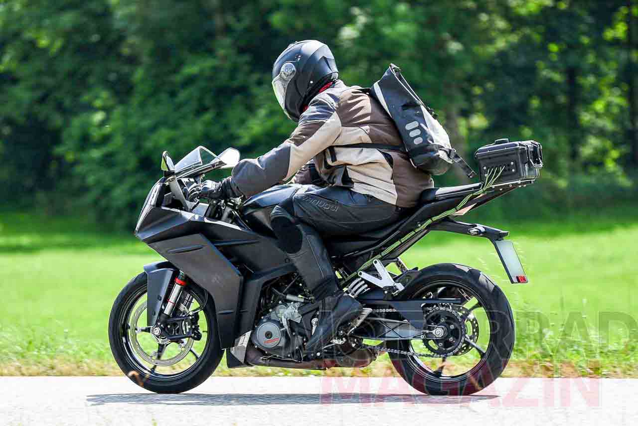 2021 KTM RC 390 spied in Europe with 