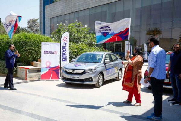 Honda Drive To Discover X - Flag off