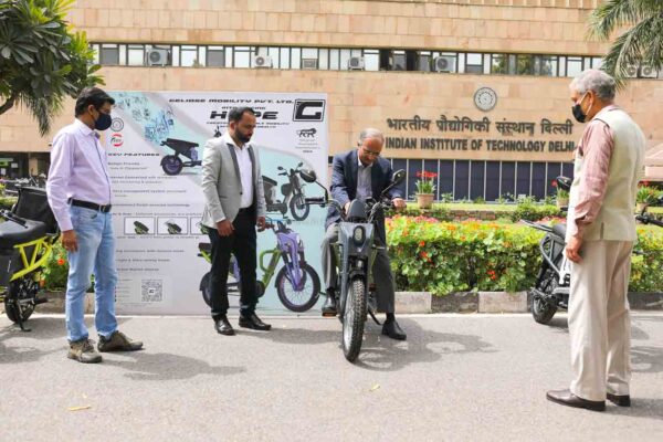 Hope Electric scooter from Geloise Mobility - IIT Delhi incubated startup