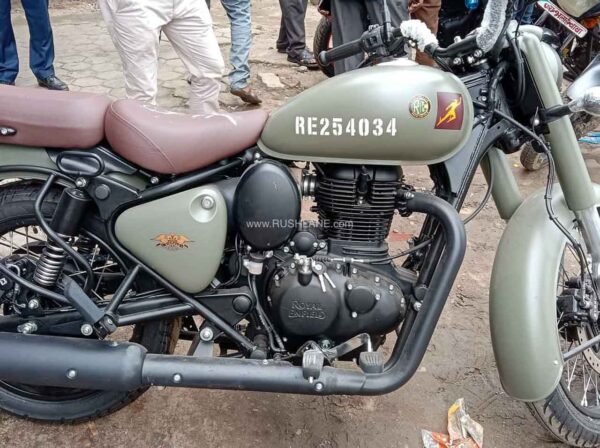 2021 Royal Enfield Classic 350 Colour Options, Variants - First Look