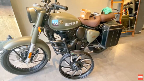 2021 Royal Enfield Classic 350 Accessories