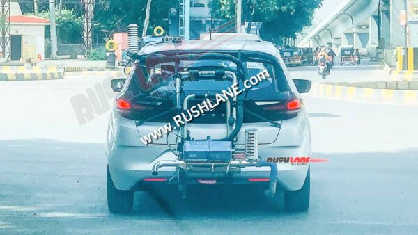 Tata Altroz CNG spied