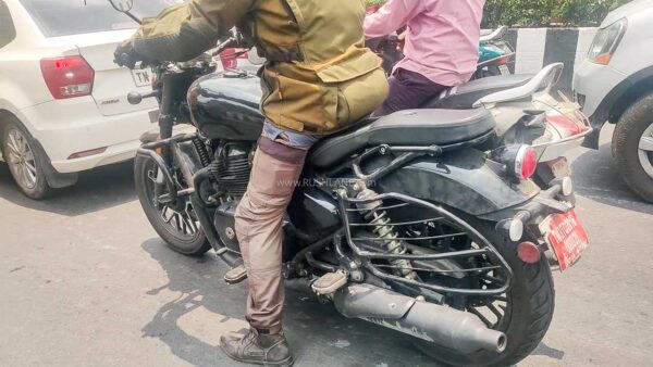 Royal Enfield Meteor 650cc Spied