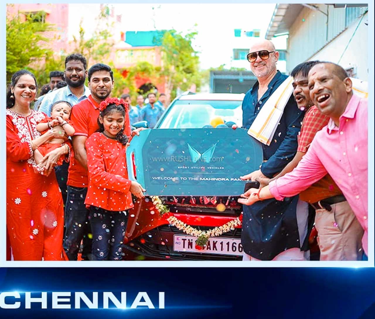 Mahindra XUV3XO First Delivery - Matthew Hayden hands over the key